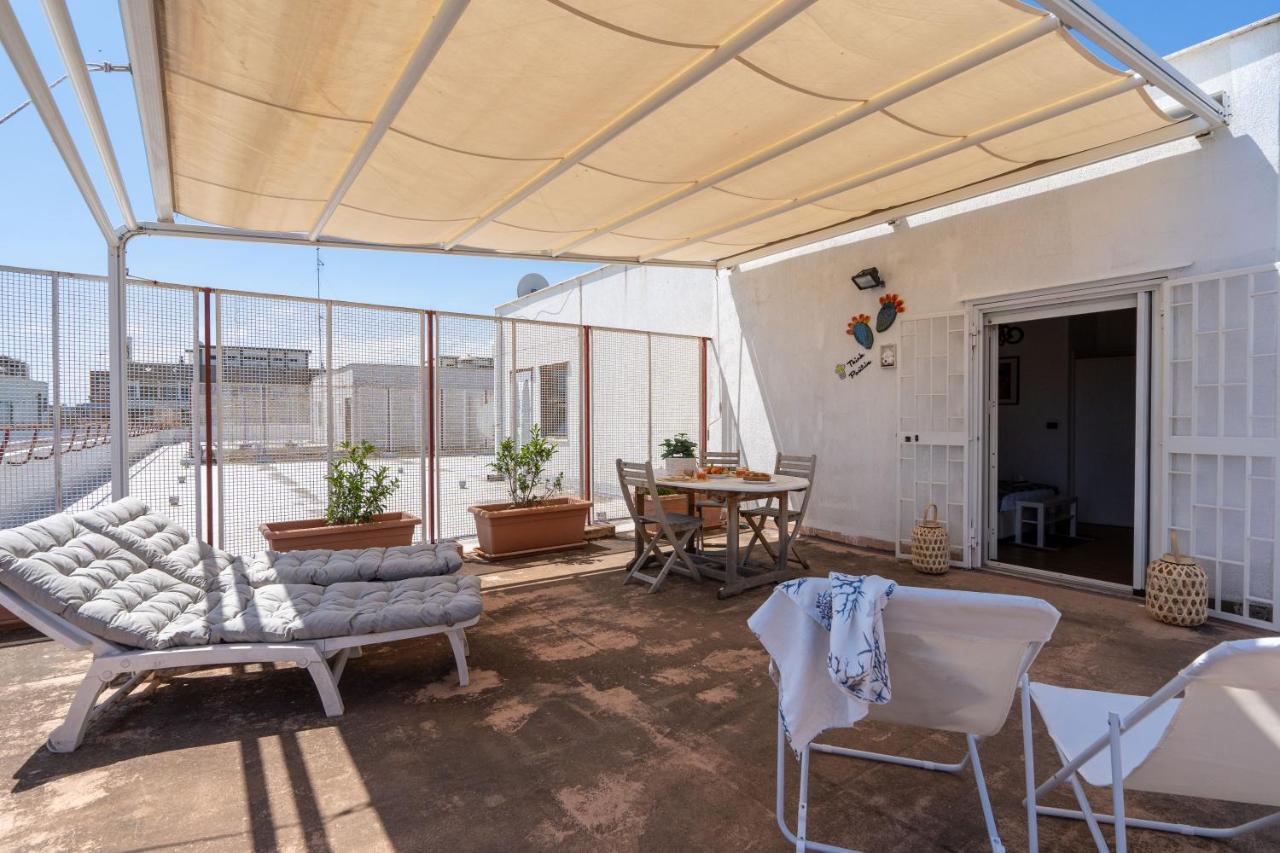 Appartement Bright With Terrace & Parking Bari