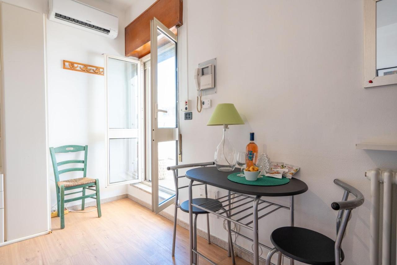 Bright With Terrace & Parking Appartement